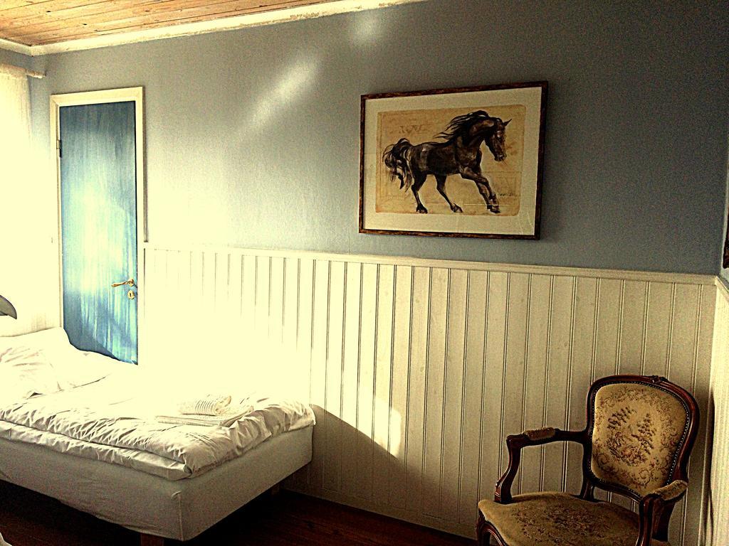 Karaby Gard, Country Living Hostel Kristinehamn Exterior foto